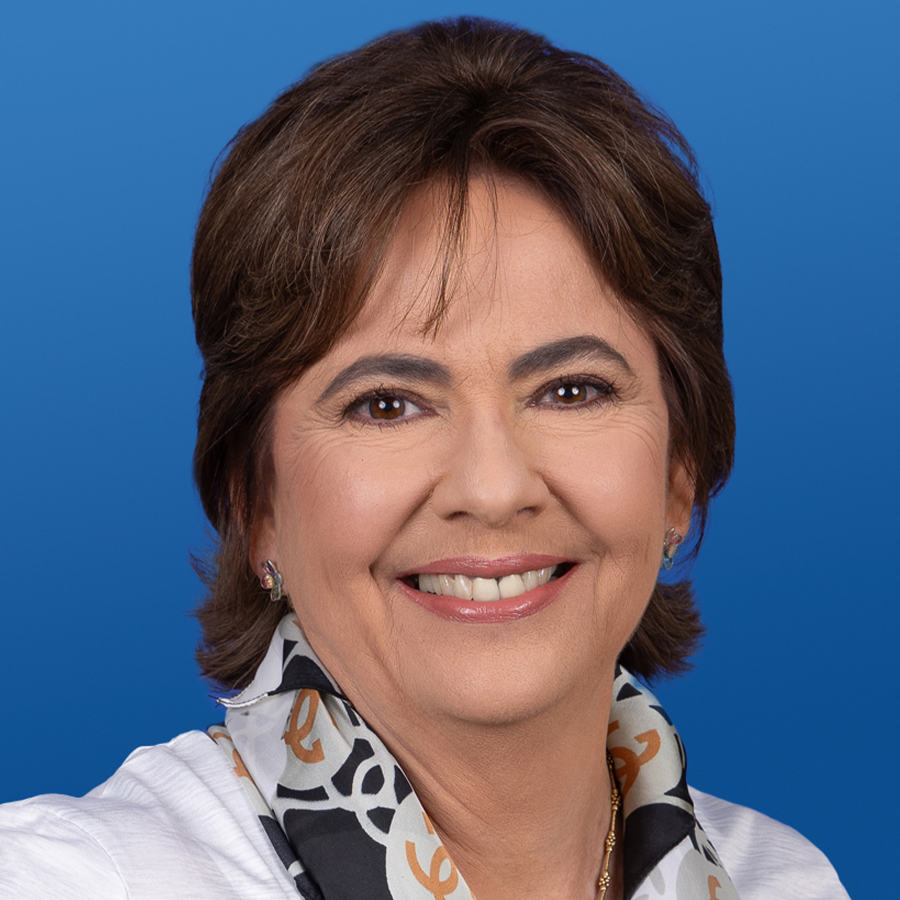 Claudia Menezes